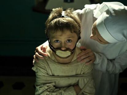Ilias Stothart, el niño que encarna al protagonista, en su infancia, de 'Insensibles'.