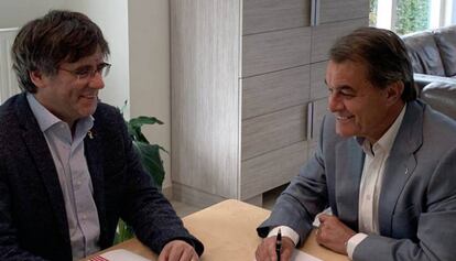 Carles Puigdemont y Artur Mas, reunidos en Waterloo el pasado 20 de junio.