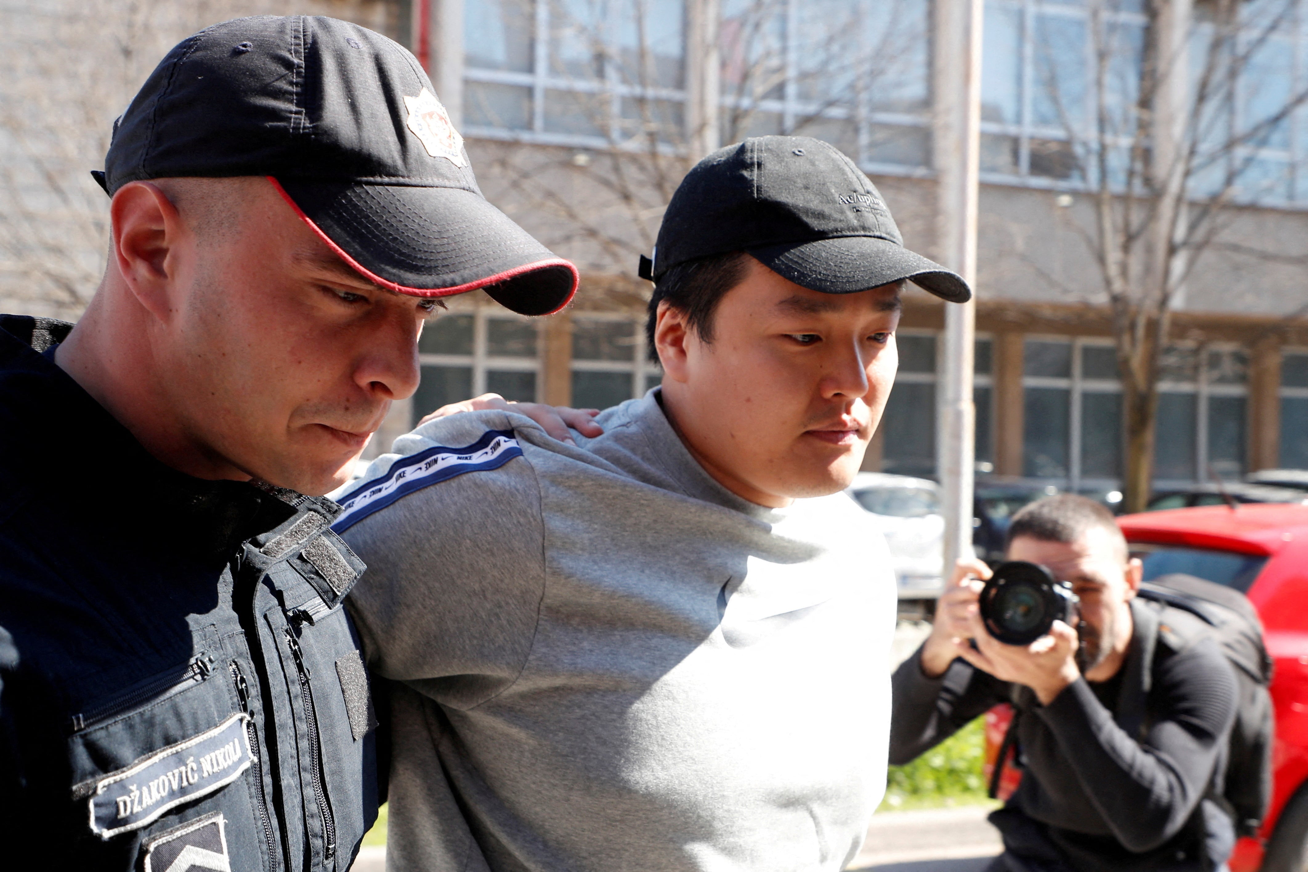 El surcoreano Do Kwon, creador de Terraluna, arrestado en Podgorica (Montenegro), el 24 de marzo de 2023.