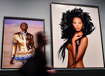 Las modelos Naomi Campbell y Christy Turlington posan para la revista en 1987.