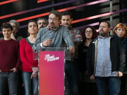 Xavier Domènech i el seu equip valorant els resultats electorals.
