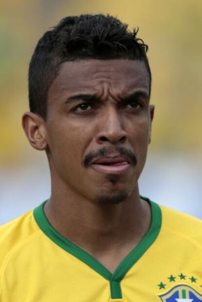 Luiz Gustavo.