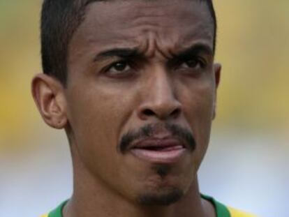 Luiz Gustavo.