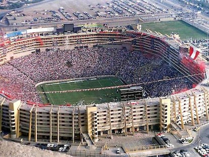 Una vista del estadio Monumental de Lima.