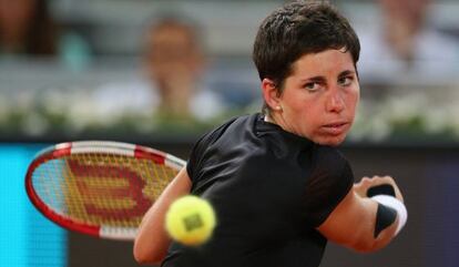 Carla Suárez en su partido contra la austriaca Meusburger en Madrid.