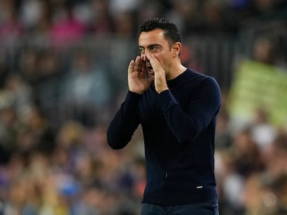 Xavi Hernández, durante el partido ante el Villarreal.