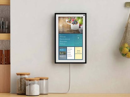 Amazon Echo Show 15 en la pared