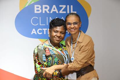 Le vicepresidenta colombiana Francia Márquez y la exministra brasileña Marina Silva en la COP27 de Egipto.