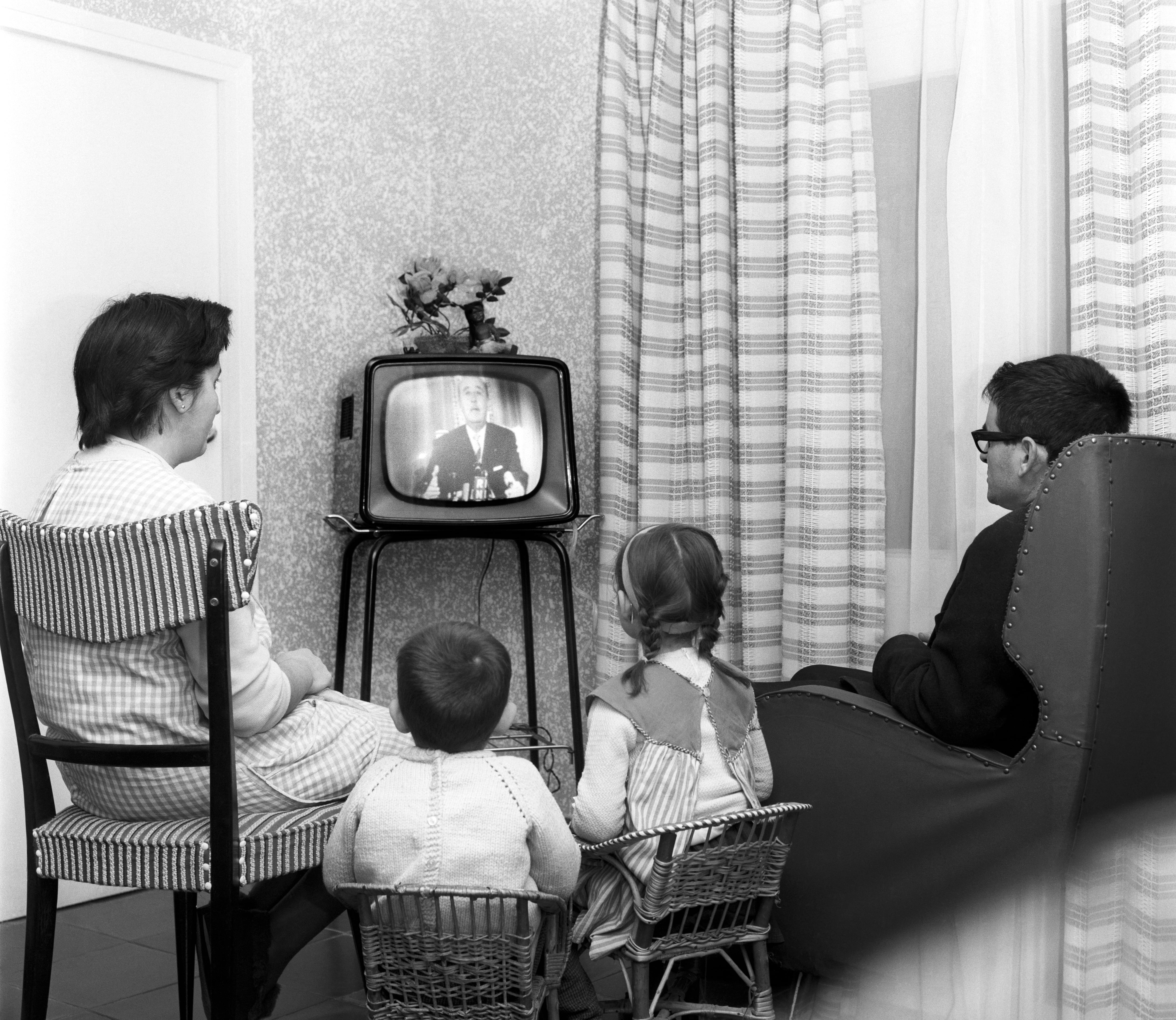 Anestesiados y distanciados: cómo estamos 10 años después de Netflix
