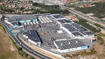Parque comercial Abadía en Toledo.