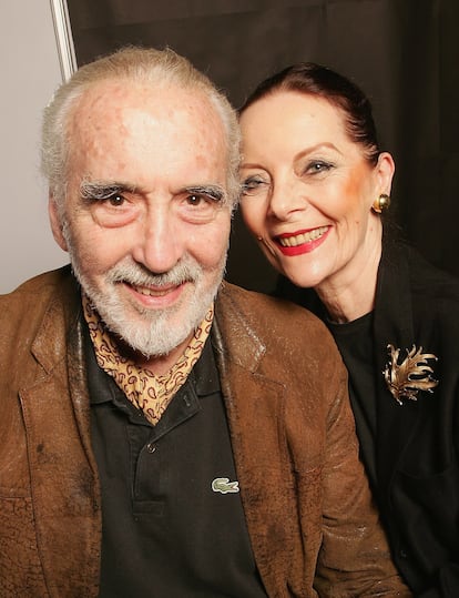 Christopher Lee y su esposa Brigitta en Bangkok en 2006.