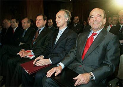 Emilio Botín, Ángel Corcóstegui, Matías Rodríguez Inciarte y Rodrigo Echenique, de derecha a izquierda.