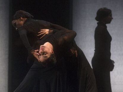 Un momento del ensayo de Barba Azul, de Taiat Dansa.