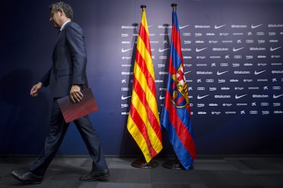 Josep Maria Bartomeu, tras una conferencia de prensa en el Camp Nou.