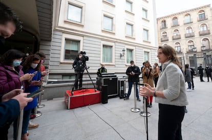 Teresa Ribera, este miércoles, en el recinto del Congreso.