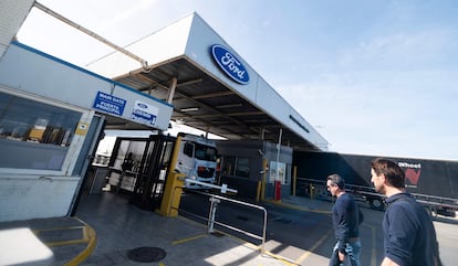 Entrada a la planta de Ford Almussafes en Valencia.