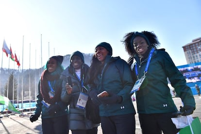 Atletas nigerianas en la Villa Olímpica a pocos días del inicio de los Juegos Olímpicos de Invierno en Pyeongchang (Corea del Sur).