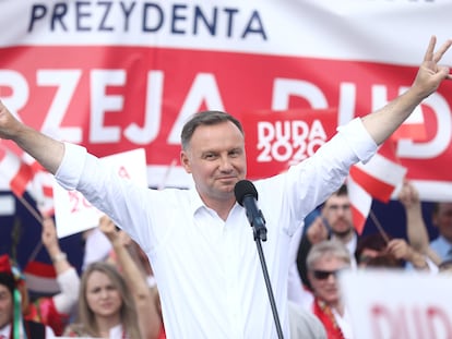 El presidente Andrzej Duda durante un acto de campaña en Olkusz (Polonia) este jueves.
