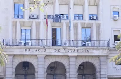 Fachada de la Audiencia Provincial de Sevilla./ EP