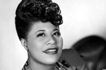 La famosa cantante Ella Fitzgerald se escapó de la escuela para chicas en la que estaba interna y pasó un tiempo viviendo en la calle.