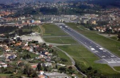 Imagen del Aeropuerto de Alvedro. EFE/Archivo