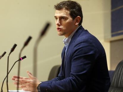 Albert Rivera hoy durante una rueda de prensa.