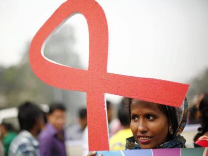 A la imatge, manifestació a Dacca (Bangla Desh) amb motiu de la celebració del Dia Mundial contra la Sida.