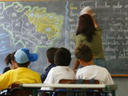 Alunos em uma escola estadual de Itaquaquecetuba, São Paulo.