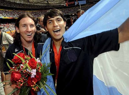 Messi y Agüero, tras ganar el Oro en Pekín. 