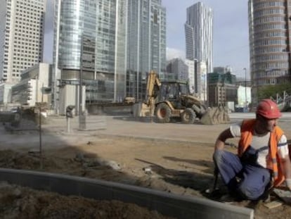 Obras en una rotonda en Varsovia. 