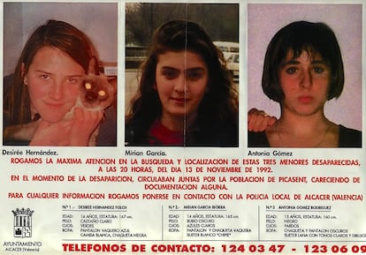 El cartel con el que se buscó a Desirée, Miriam y Toñi en 1992.