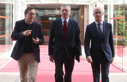 Alberto Ruiz Gallard&oacute;n acude a declarar a la comisi&oacute;n de corrupci&oacute;n de la Asamblea de Madrid.