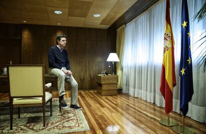 Jos&eacute; Manuel Soria, durante la entrevista en su despacho del Ministerio este s&aacute;bado tras anunciar su renuncia. 