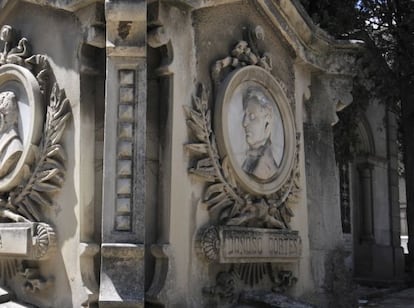 Cenotafio de Donoso Cortés en el cementerio de San Isidro