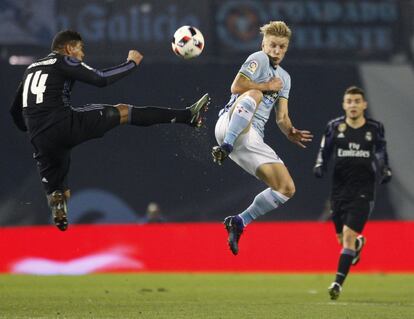 Casemiro y Daniel Wass en un lance del partido.