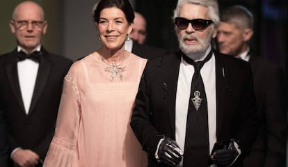 Carolina de Mónaco y Karl Lagerfeld en el último Baile de la Rosa, celebrado en marzo de 2018 en Mónaco.