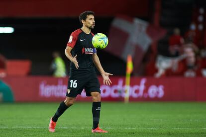 Jesús Navas, durante un partido reciente del Sevilla en Granada.