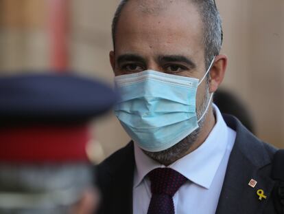 El consejero del Interior, Miquel Buch, llegando la Parlament el pasado 24 de abril.