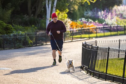 Boris Johnson hace ejercicio este jueves en el parque de St. James, en Londres