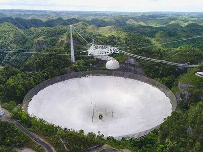 Imagem do Observatório de Arecibo administrado pela UCF, tomada em 2019.