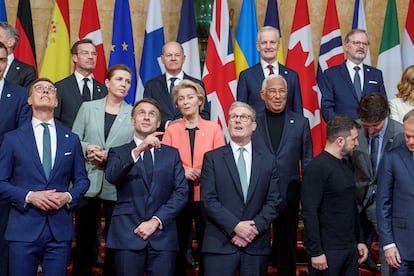 Los asistentes a la cumbre europea por Ucrania en Londres, el pasado domingo, tras la foto de familia. 