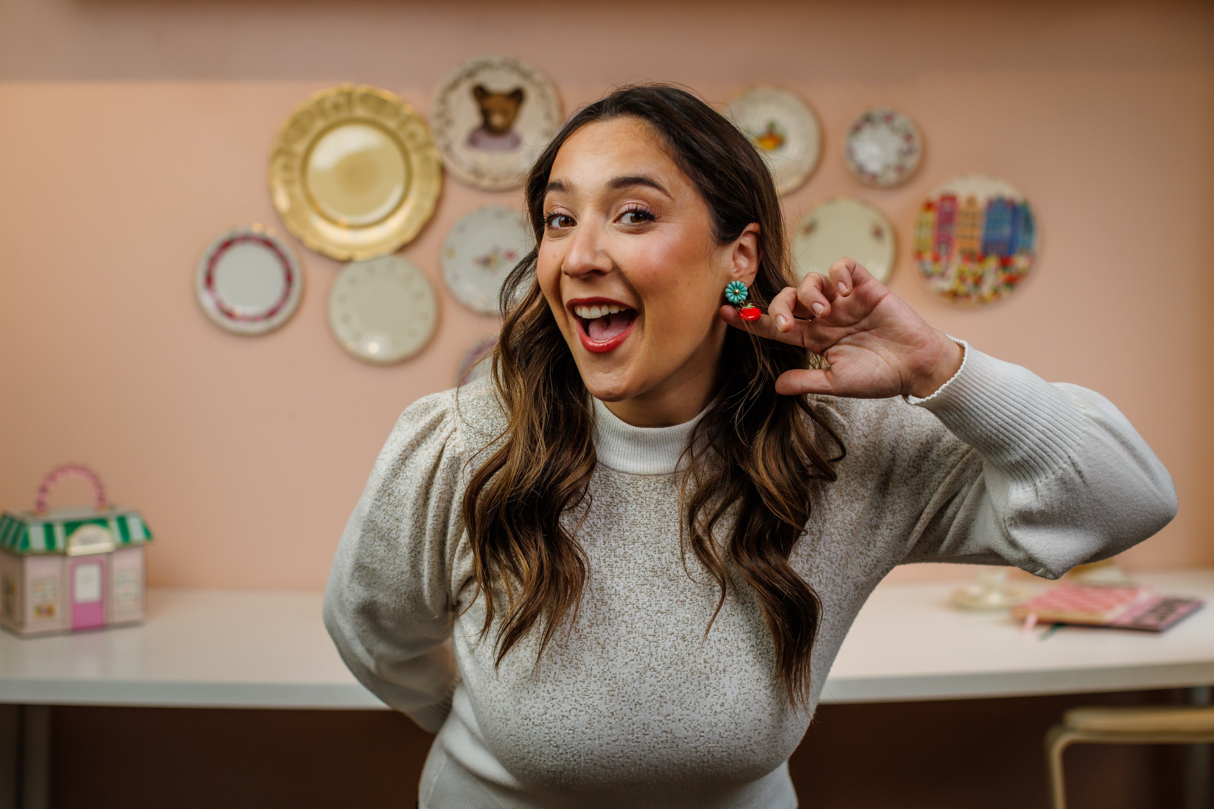 Camila Prado en su cocina en San Diego.