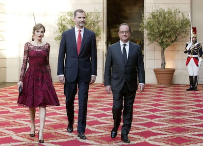 El presidente Hollande, con los Reyes.