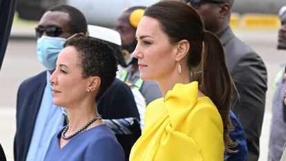 Kate Middleton a su llegada a Jamaica, como parte de su tour por el Caribe.