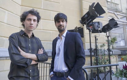 Jon&aacute;s Trueba (izquierda) y Francesco Carril, director y protagonista de &#039;La reconquista&#039;.