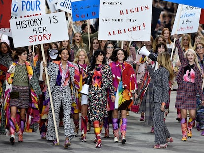 De pasiva y frágil a mujer de éxito: así está cambiando la publicidad femenina en España