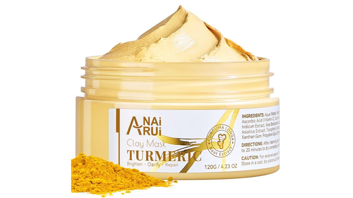 Máscara facial de arcilla con cúrcuma y vitamina C.