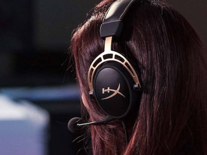 HyperX lanza unos auriculares inalámbricos con 300 horas de batería