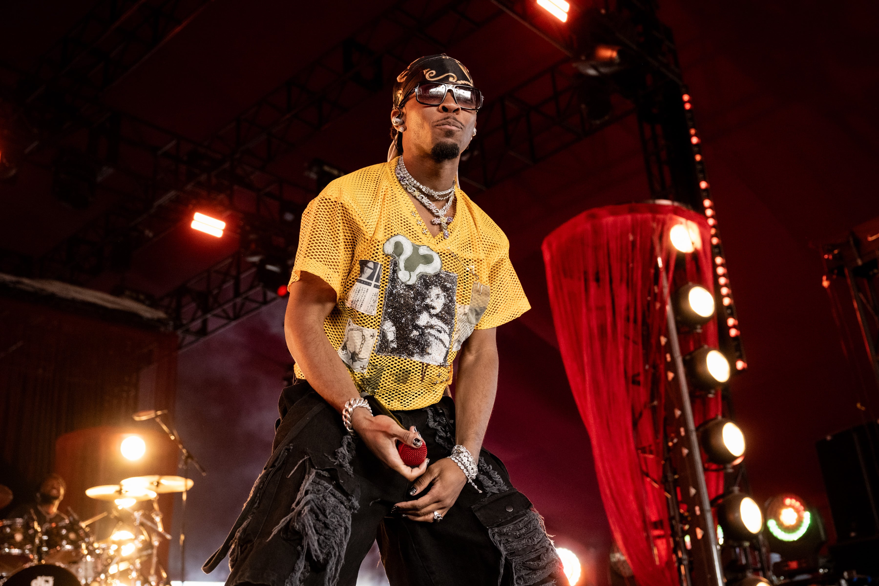 El músico D4VD, acusado formalmente por la Fiscalía del asesinato de una adolescente a la que ocultó en su maletero