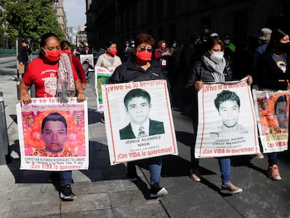 Luz Maria Telumbre, madre de Christian Rodríguez, el estudiante identificado este año.